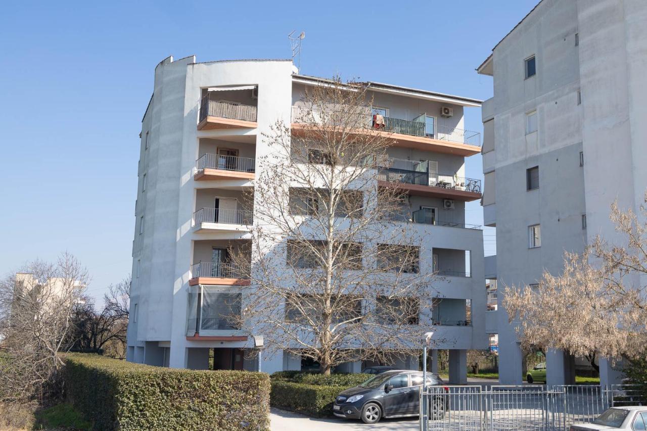 Elia Mini Suites 6 Larissa Exterior foto